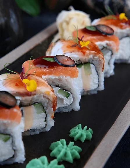 Chez Peluche Vente De Sushis A Binic Etables Sur Mer Sushi